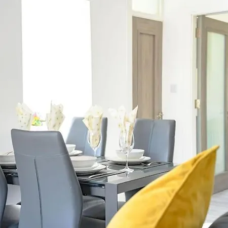 No 1 Kinvara House *